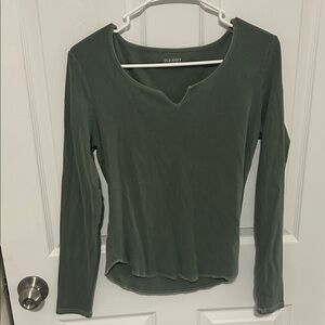 Old Navy Women's Olive Long Sleeve Tee